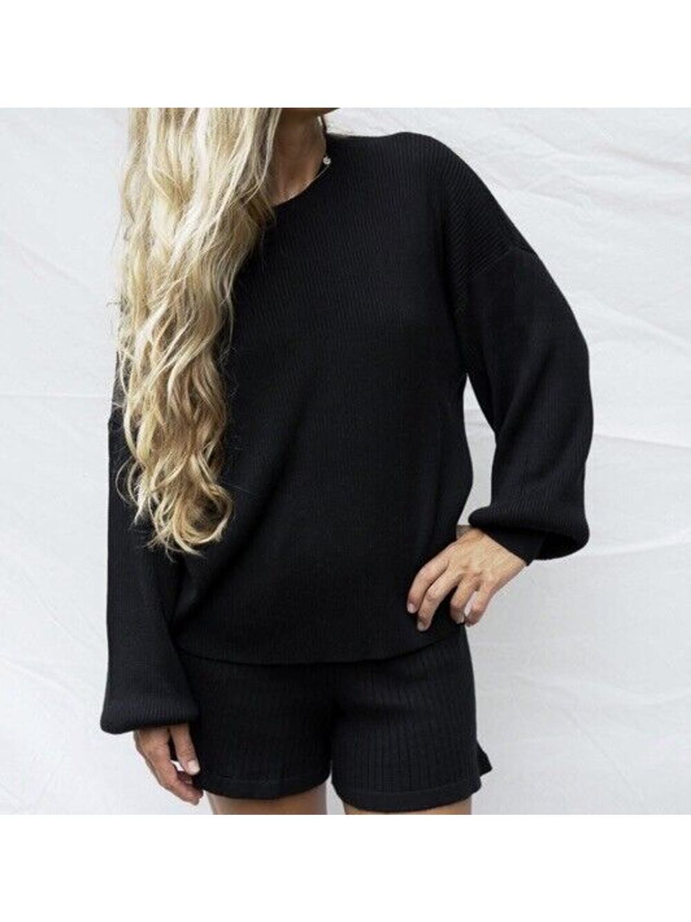 La Belle Liberte Women’s Sz M/L Black Coral Classic Sweater Made In Peru